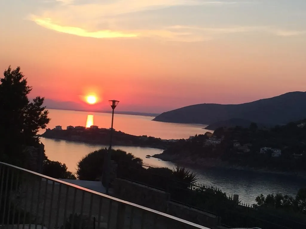 Villa Giglio Torre delle Stelle 0*,